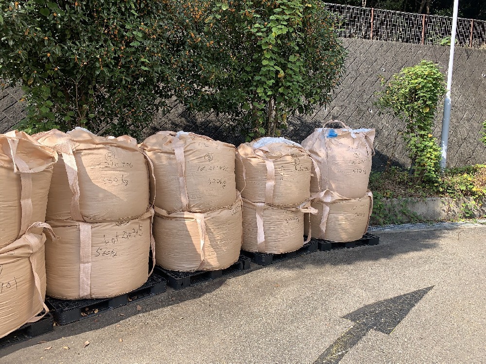 フレコンバッグの選び方｜「耐荷重1トン」と「1トン入る」は違います